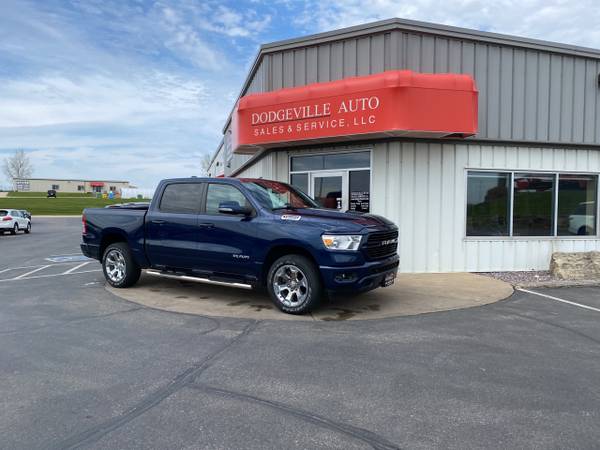 2019 RAM 1500 Big Horn/Lone Star 4x4 Crew Cab 57 Box for sale in Dodgeville, WI – photo 4