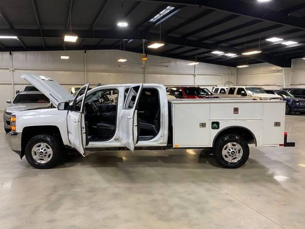 2018 Chevrolet Silverado 2500hd 2500 hd LT 4X4 6.6L Duramax Diesel... for sale in Houston, MS – photo 2