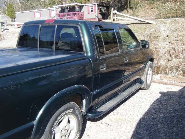 2002 CHEVY S-10 sold - - by dealer - vehicle for sale in Martins Ferry, WV – photo 3