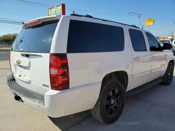 11 CHEVROLET SUBURBAN 1500 LT RWD - cars & trucks - by dealer -... for sale in Fort Worth, TX – photo 4