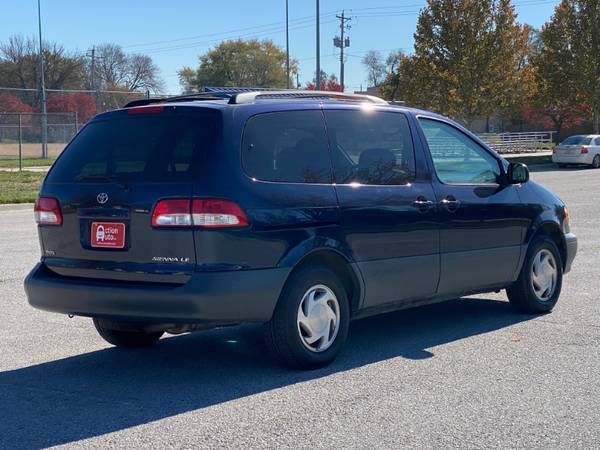2001 Toyota Sienna LE - cars & trucks - by dealer - vehicle... for sale in Council Bluffs, NE – photo 8