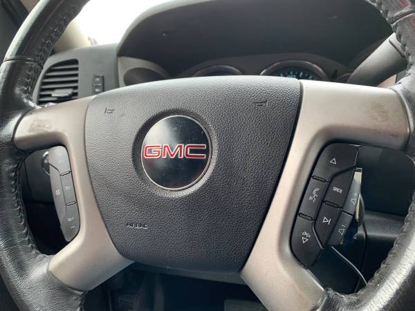2011 GMC Sierra 1500 Ext Cab SLE 4WD - Extra clean! for sale in Oak Forest, IL – photo 13
