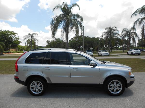 FLORIDA 2007 VOLVO XC90 AWD V-8! WELL CARED FOR AND SERVICED! - cars for sale in Fort Myers, FL – photo 4