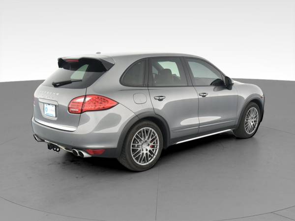 2011 Porsche Cayenne Turbo Sport Utility 4D suv Gray - FINANCE... for sale in Madison, WI – photo 11