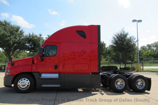 2017 *FREIGHTLINER* *Cascadia* *CA125SLP* Red Delive - cars & trucks... for sale in Dallas, CA – photo 5