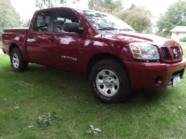 2005 Nissan Titan King Cab XE 2wd for sale in Muscatine, IA – photo 2