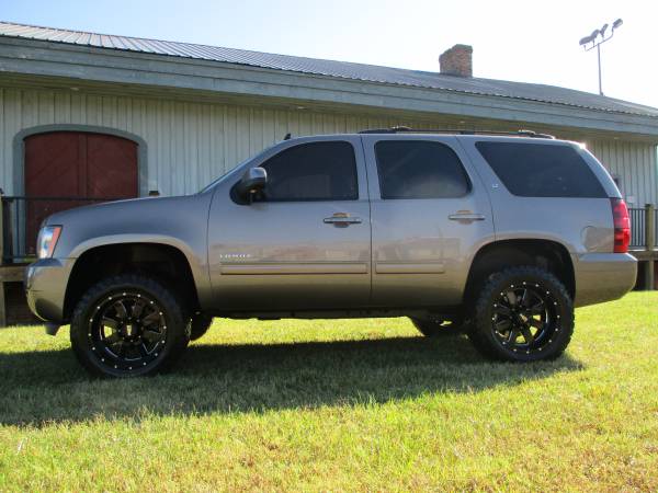 LIFTED 2012 CHEVY TAHOE 4X4 LT 20" MOTO METAL WHEELS *NEW 33X12.50'S!! for sale in KERNERSVILLE, SC – photo 9