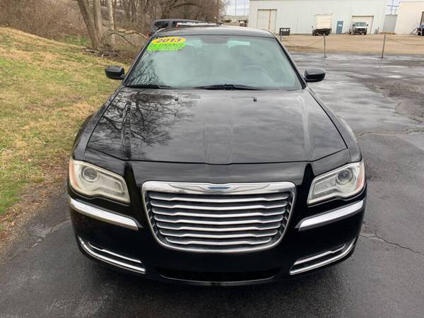 2013 Chrysler 300 300C RWD - - by dealer - vehicle for sale in Hamilton, OH – photo 3