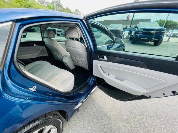 2015 Hyundai Sonata Sport 2 4L 4D Sedan - - by dealer for sale in Jacksonville, FL – photo 13
