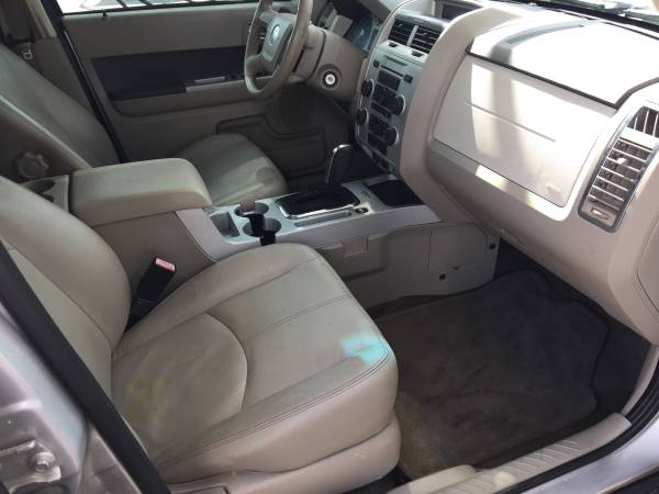 2010 Mercury Mariner One Owner Clean Carfax for sale in Austin, TX – photo 11