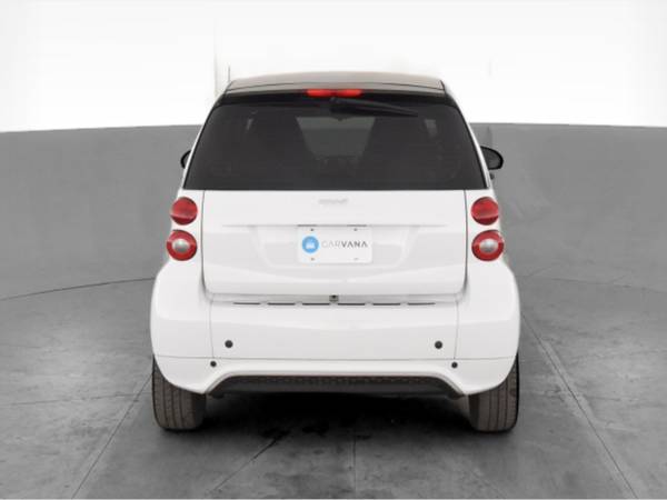 2015 smart fortwo Passion Hatchback Coupe 2D coupe White - FINANCE -... for sale in Farmington, MI – photo 9