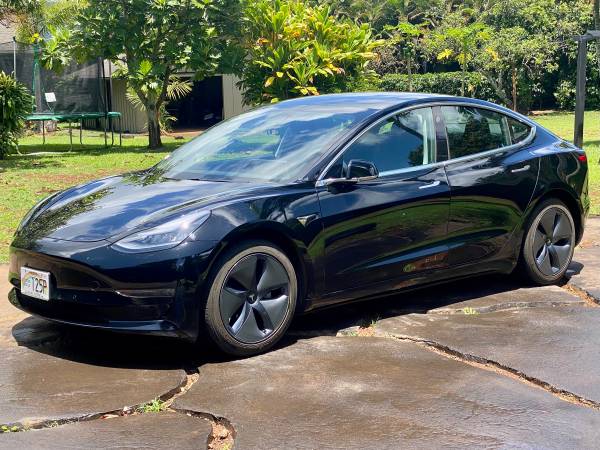 Tesla Model 3 available to rent for sale in Kalaheo, HI – photo 5