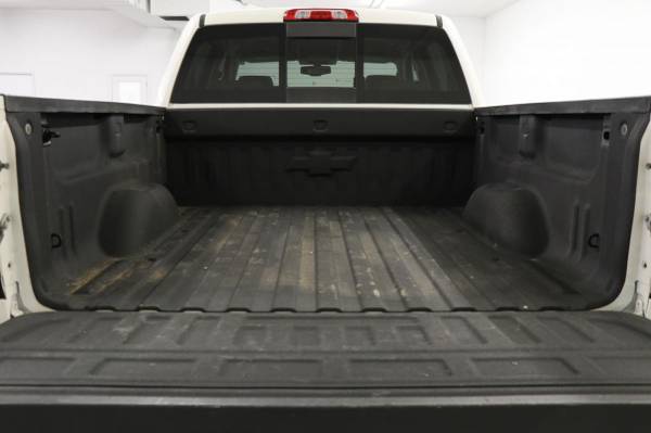 HEATED COOLED LEATHER! 2015 Chevrolet Silverado 1500 4X4 Crew White... for sale in Clinton, MO – photo 9