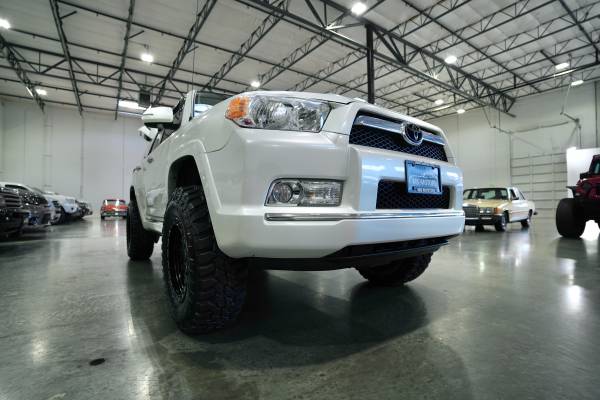 2010 TOYOTA 4RUNNER 4X4 SR5 LIFTED UPGRADED WHEELS M/T TIRES - cars... for sale in Portland, OR – photo 5
