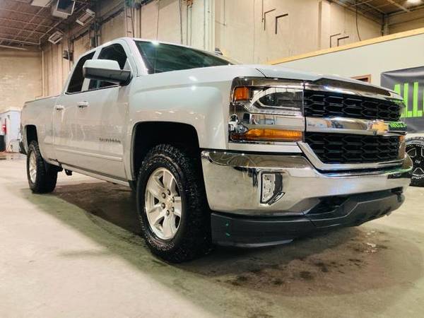 2017 Chevrolet Silverado 1500 4WD Double Cab 143.5 LT w/1LT - cars &... for sale in Cleveland, OH – photo 12