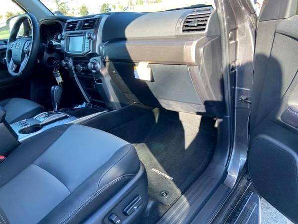 2019 Toyota 4Runner SR5 Premium - EVERYBODY RIDES!!! - cars & trucks... for sale in Metairie, LA – photo 13