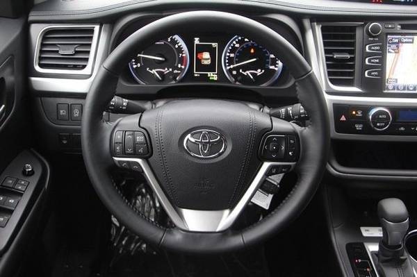 2018 Toyota Highlander *Call for availability for sale in ToyotaWalnutCreek.com, CA – photo 18