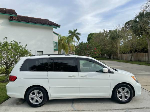 2010 HONDA ODYSSEY TOURING! ONLY 90K MILES! LOADED! - cars & for sale in Naples, FL – photo 7