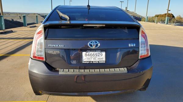 2013 Toyota Prius 5dr HB Three - cars & trucks - by dealer - vehicle... for sale in Austin, TX – photo 7