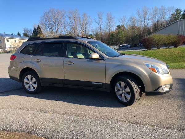 2010 SUBARU OUTBACK LIMITED AWD - - by dealer for sale in Williston, VT – photo 4