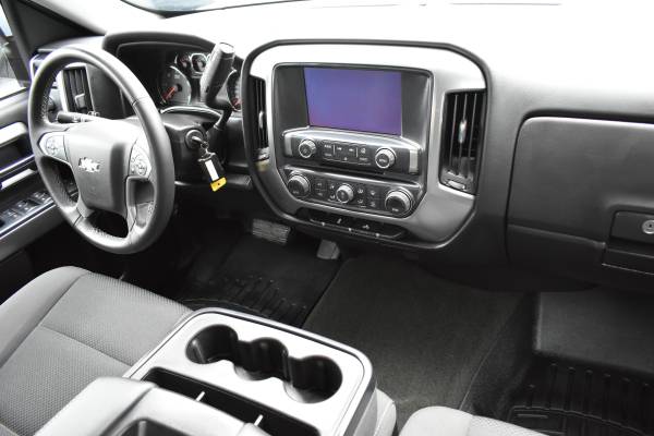 1 Owner 2017 Chevrolet Silverado LT 4WD LIKE NEW! Warranty NO DOC... for sale in Apex, NC – photo 22