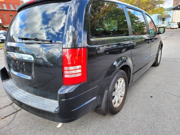 2008 Chrysler Town and Country signature series loaded double dvd -... for sale in Lyons, NY – photo 5