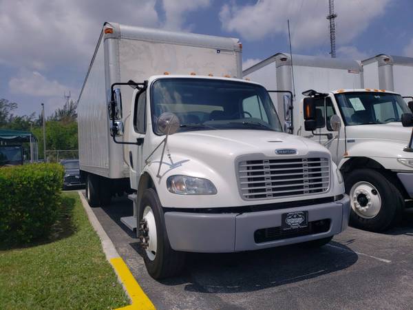2014 Freightliner M2 106 24 Box - - by dealer for sale in Miami, FL – photo 3