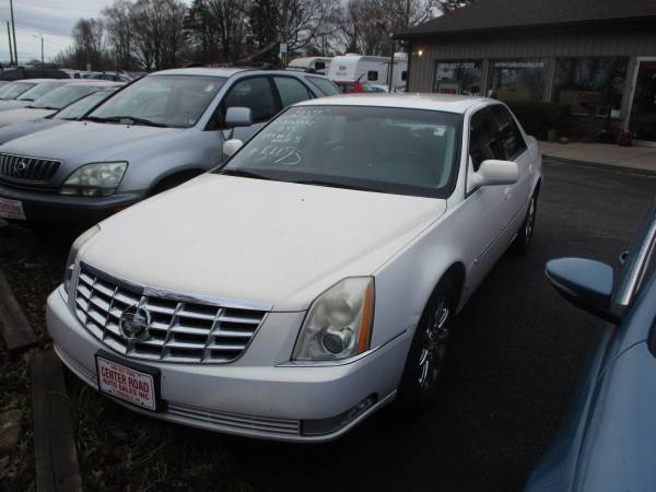 2007 CADILLAC DTS PEARL WHITE, BEAUTIFUL CAR - - by for sale in North Ridgeville, OH – photo 2