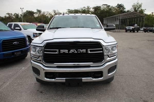 *2020* *Ram* *3500 Chassis Cab* *SLT* - cars & trucks - by dealer -... for sale in Sanford, FL – photo 3