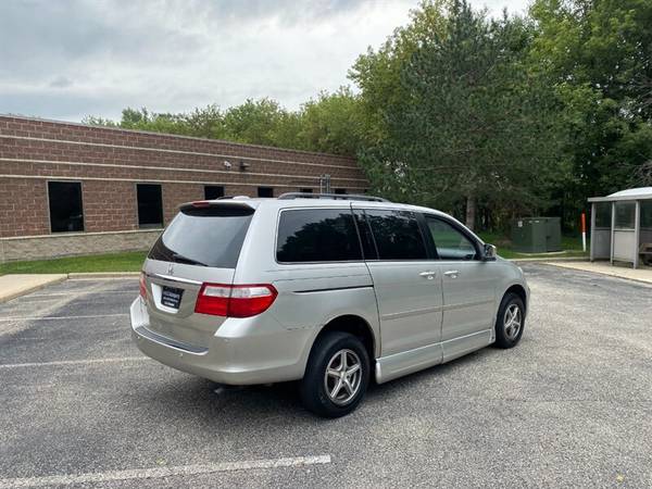 2007 Honda Odyssey Touring: HANDICAPPED RAMP LOADED DVD for sale in Madison, WI – photo 7
