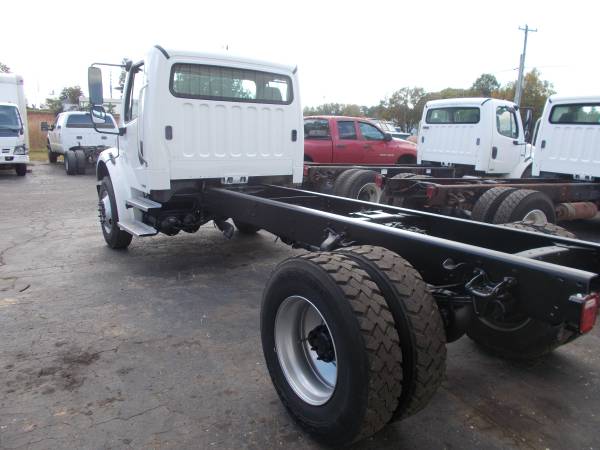 06 FREIGHTLINER M-2 C&C - cars & trucks - by dealer - vehicle... for sale in STANFIELD, N. C., VA – photo 2