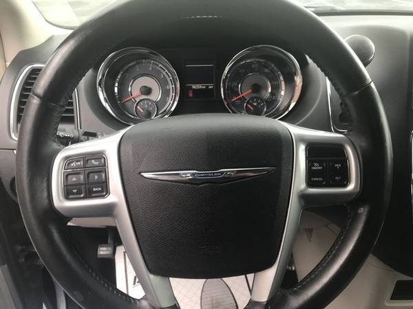 2014 CHRYSLER TOWN & COUNTRY TOURING Warranty Available - cars &... for sale in Warren, MI – photo 9