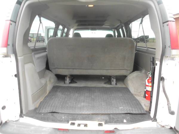 2000 Chevrolet 12 passenger Van - - by dealer for sale in polson, MT – photo 7