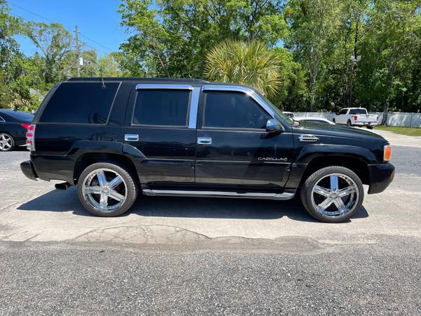 2000 Cadillac Escalade CASH SPECIAL - CLEAN CARFAX - cars & for sale in Jacksonville, FL – photo 4