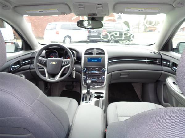 2014 Chevrolet Malibu LS 50k ONE OWNER-western massachusetts - cars for sale in Southwick, MA – photo 6