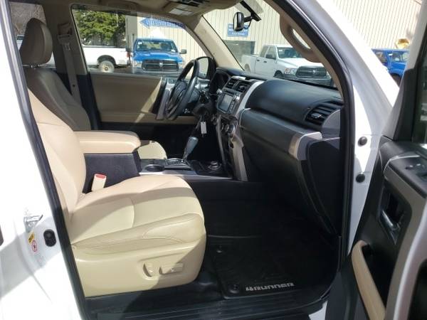 2016 Toyota 4Runner SR5 - - by dealer - vehicle for sale in LIVINGSTON, MT – photo 17