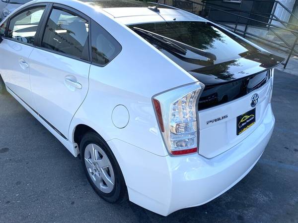 2010 Toyota Prius IV - cars & trucks - by dealer - vehicle... for sale in San Diego, CA – photo 3