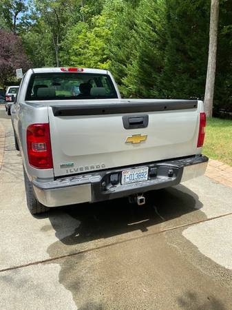 2011 Chevrolet 1500, Ext Cab,4WD, 32,000 miles - cars & trucks - by... for sale in Morrisville, VA – photo 6