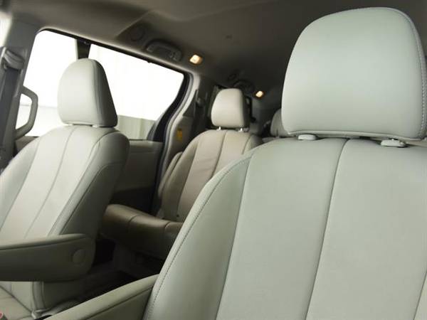 2014 Toyota Sienna XLE Minivan 4D mini-van Dk. Gray - FINANCE ONLINE for sale in Richmond , VA – photo 5