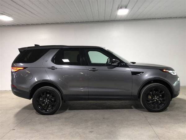 2018 Land Rover Discovery HSE - - by dealer - vehicle for sale in Buffalo, NY – photo 9