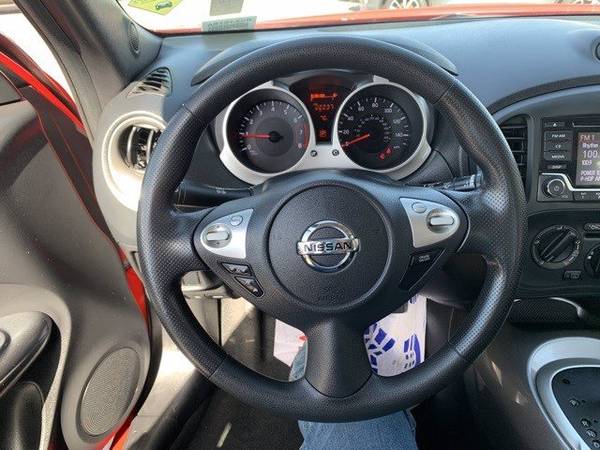 2017 Nissan JUKE suv Red Alert - - by dealer - vehicle for sale in Albuquerque, NM – photo 12