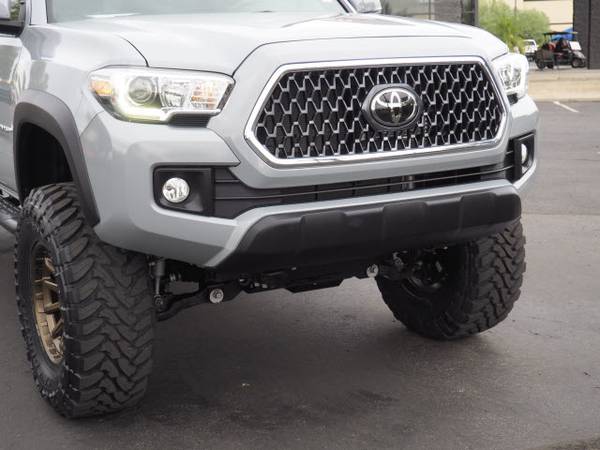 2019 Toyota Tacoma SR5 DOUBLE CAB 5 BED V6 4x4 Passeng - Lifted... for sale in Glendale, AZ – photo 4