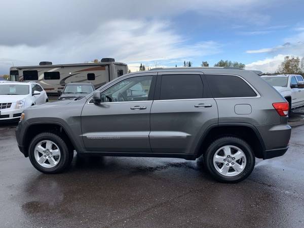 2012 Jeep Grand Cherokee 4WD 4dr Laredo - cars & trucks - by dealer... for sale in Hermantown, MN – photo 2