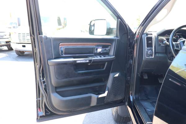2014 RAM 2500 LARAMIE CREW CAB 6 7L CUMMINS 4X4 TRIPLE BLACK - cars for sale in Plaistow, MA – photo 24