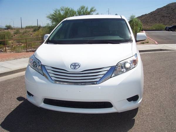 2015 Toyota Sienna LE Wheelchair Handicap Mobility Van - cars & for sale in Phoenix, OR – photo 18