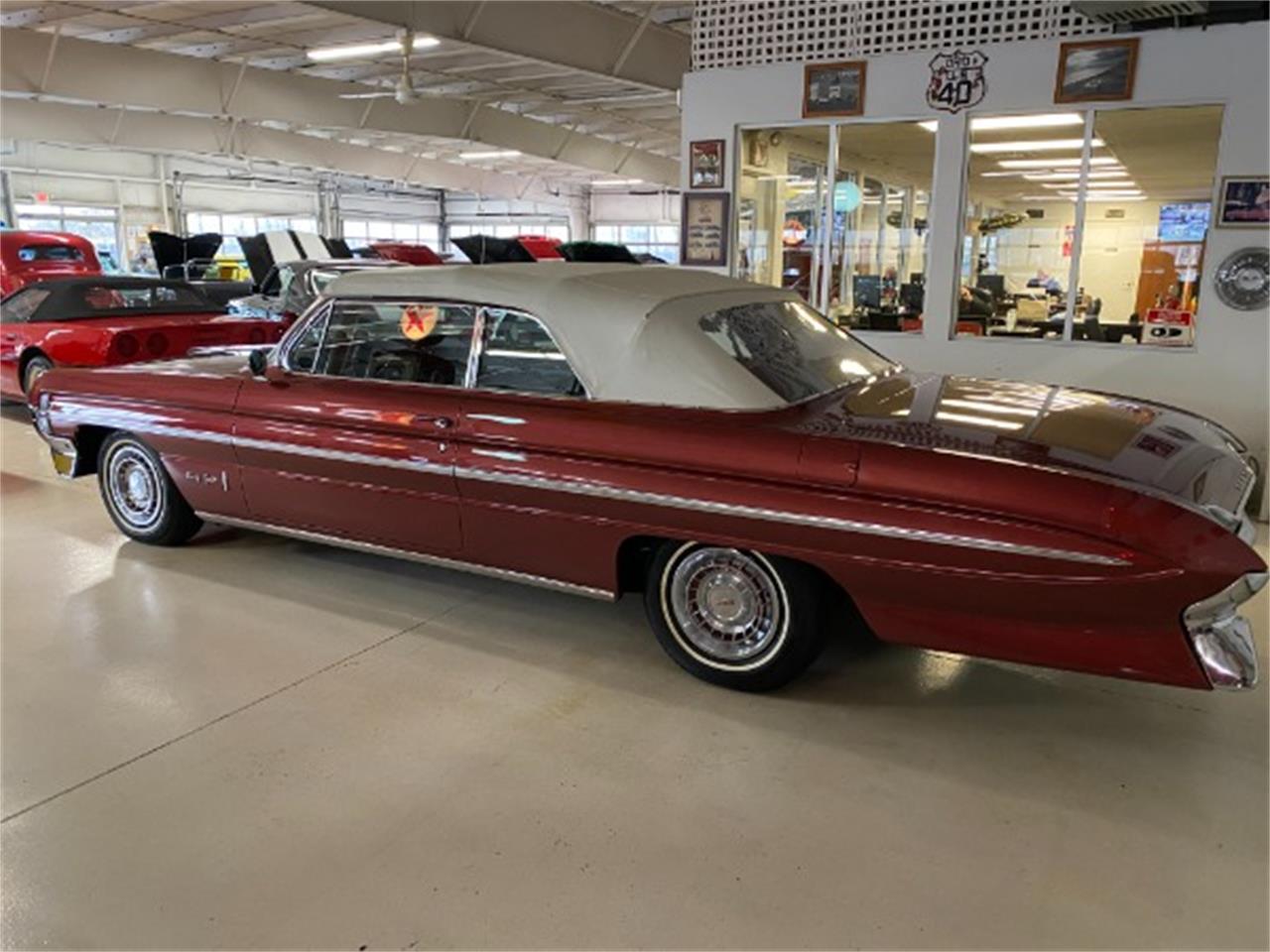 1961 Oldsmobile 98 for sale in Columbus, OH – photo 17