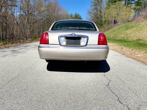 2002 Lincoln town car for sale in Kingston, NH – photo 8