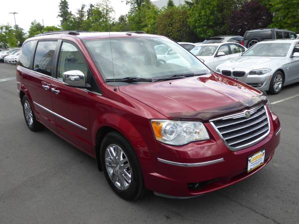 2008 Chrysler Town and Country Limited 4dr Mini Van for sale in CHANTILLY, District Of Columbia – photo 3