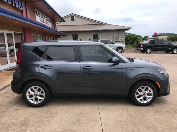 EXTREMELY LOW MILES 2020 KIA SOUL S - - by dealer for sale in Hanamaulu, HI – photo 2