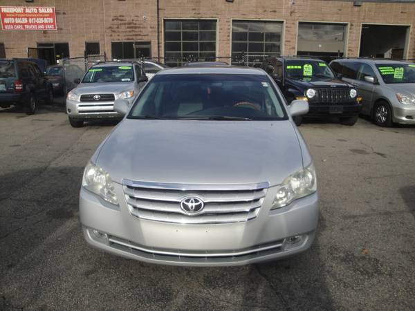 2005 Toyota Avalon Limited - cars & trucks - by dealer - vehicle... for sale in Dorchester, MA – photo 8